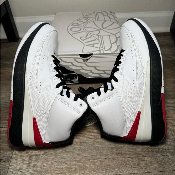 Jordan 2 Retro "White/Varsity Red/Black" Men's size 11 - Picture 6 of 13